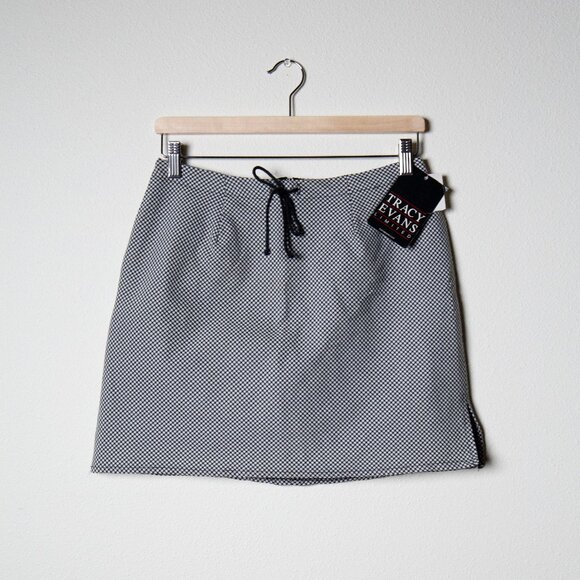 Tracy Evans Limited Skort, Size 9 - Picture 2 of 4